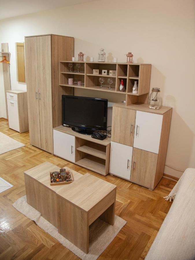 Apartment Vas Raj Нови Сад Екстериор снимка